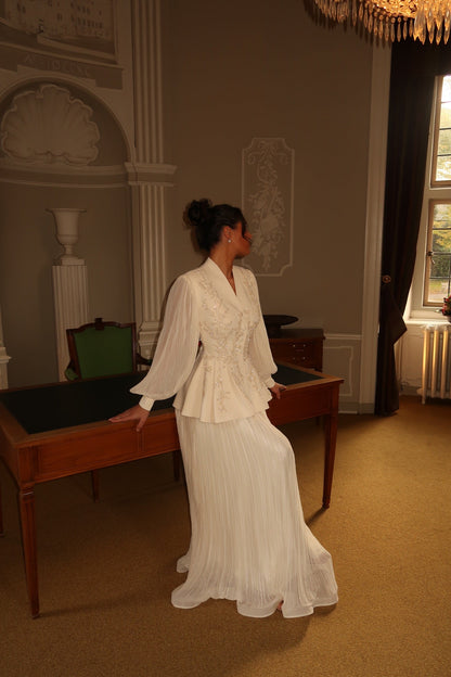 The Maxime suit ivory