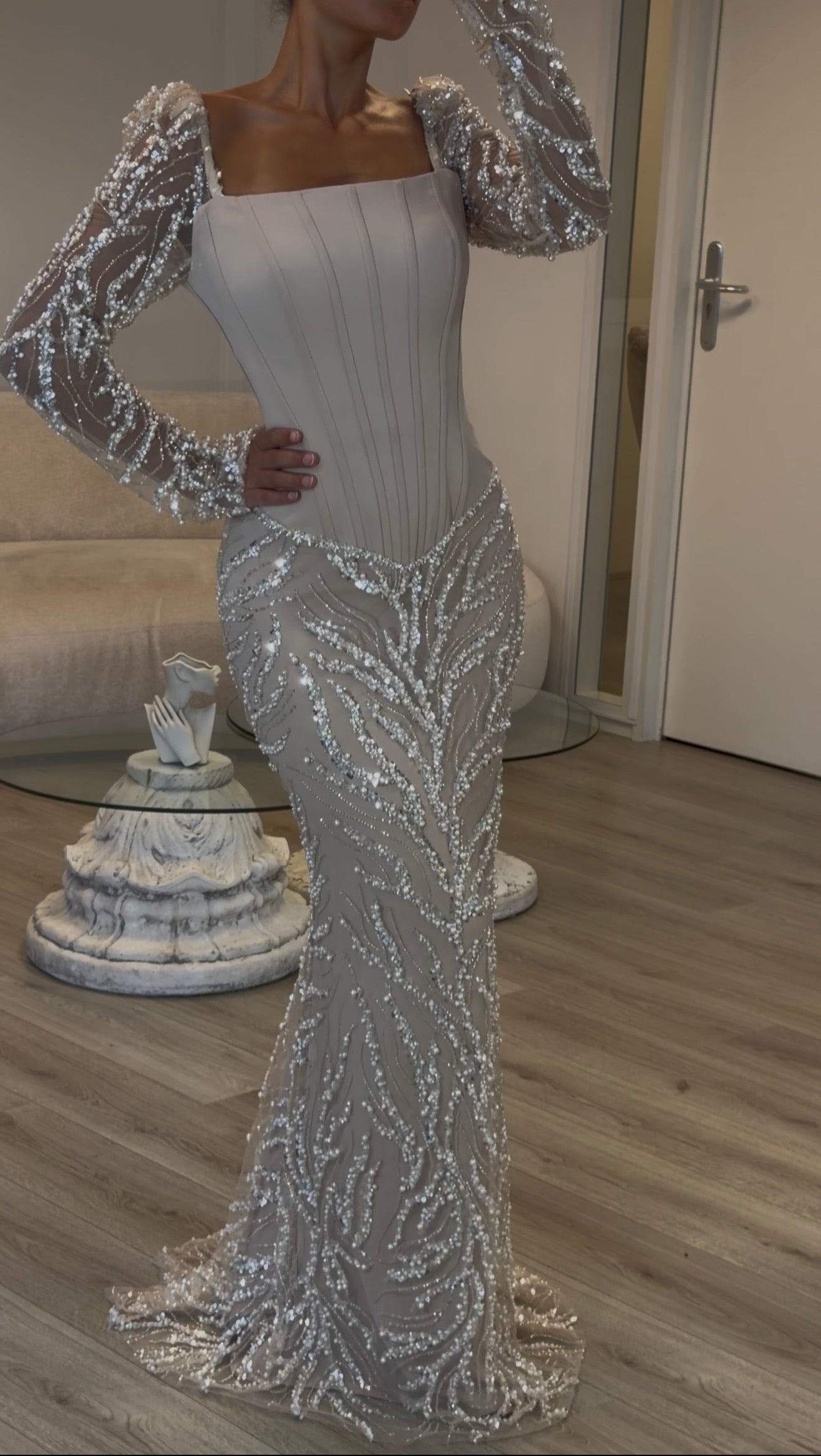 The Lara dress beige