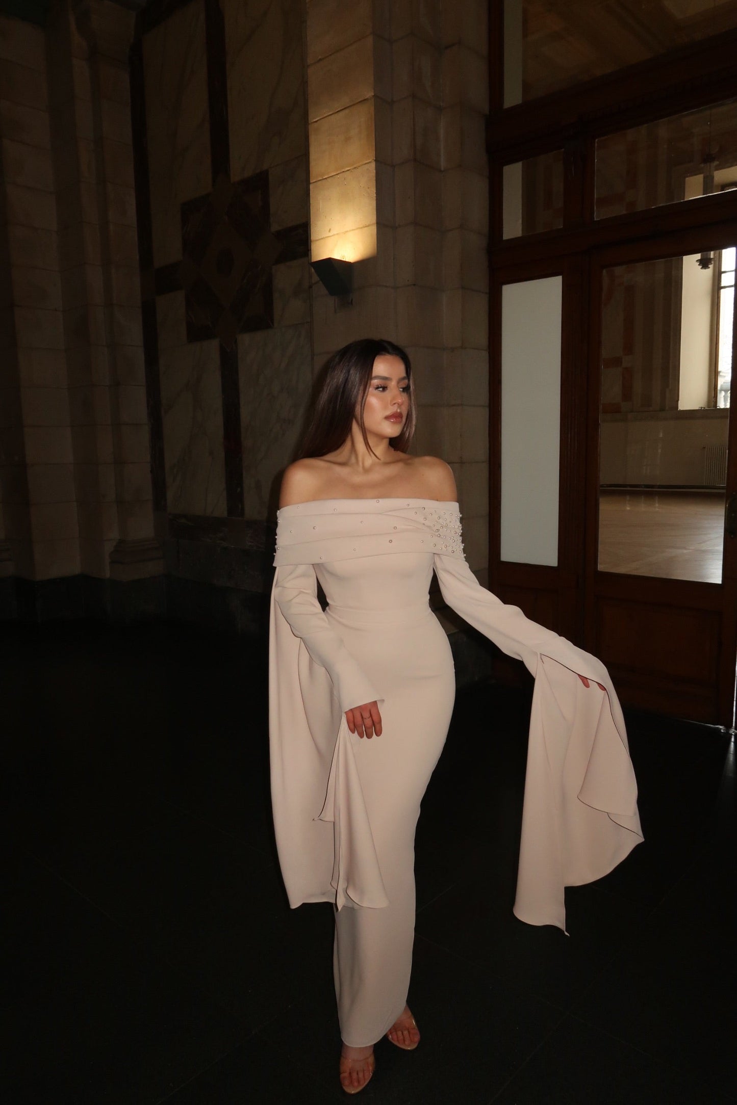 The Aleyna dress beige