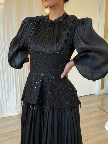 The Diora ivory black