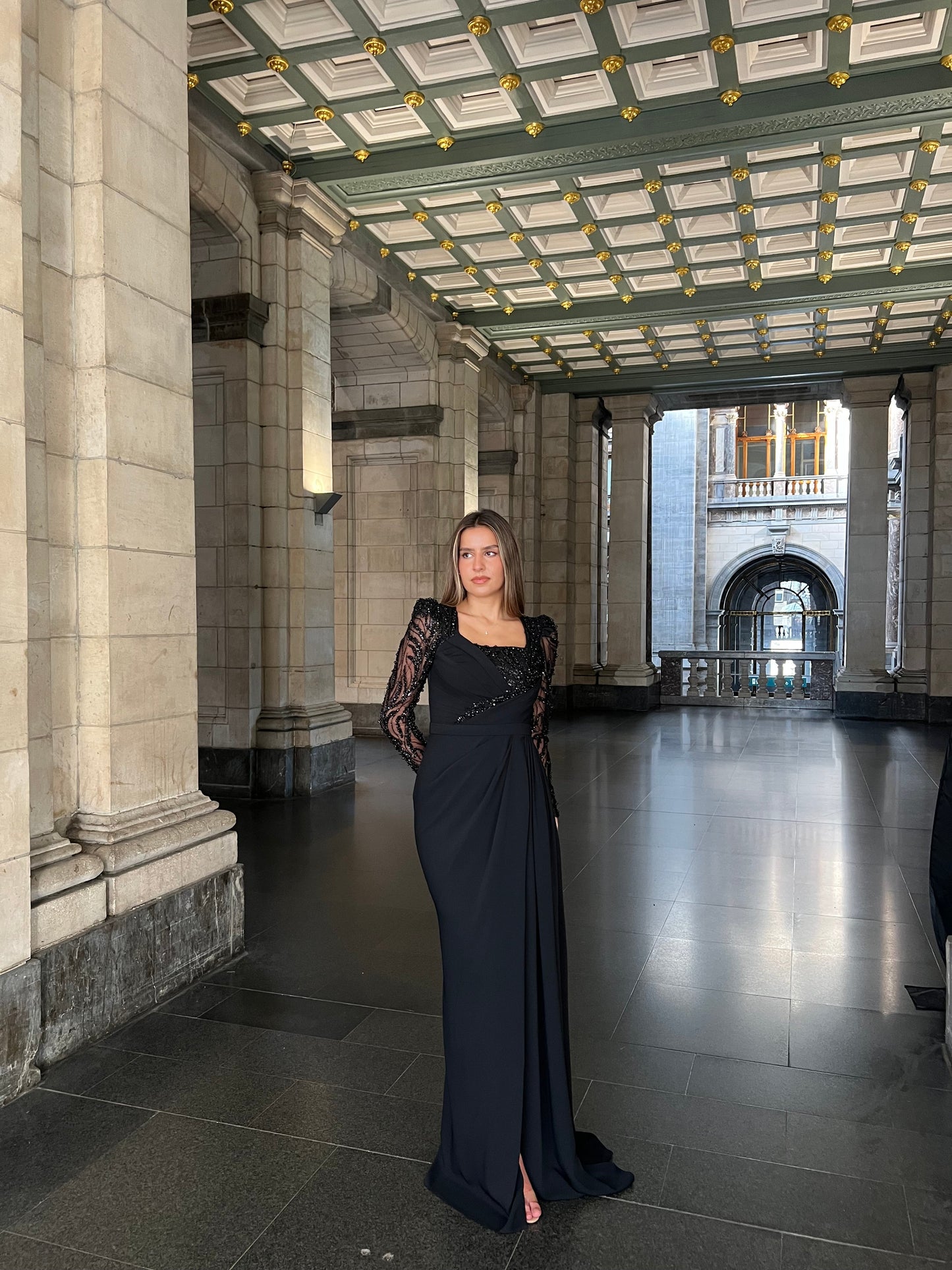 The Ardila dress black
