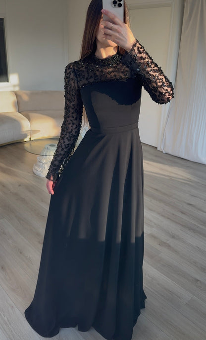 The Darla dress black maxi
