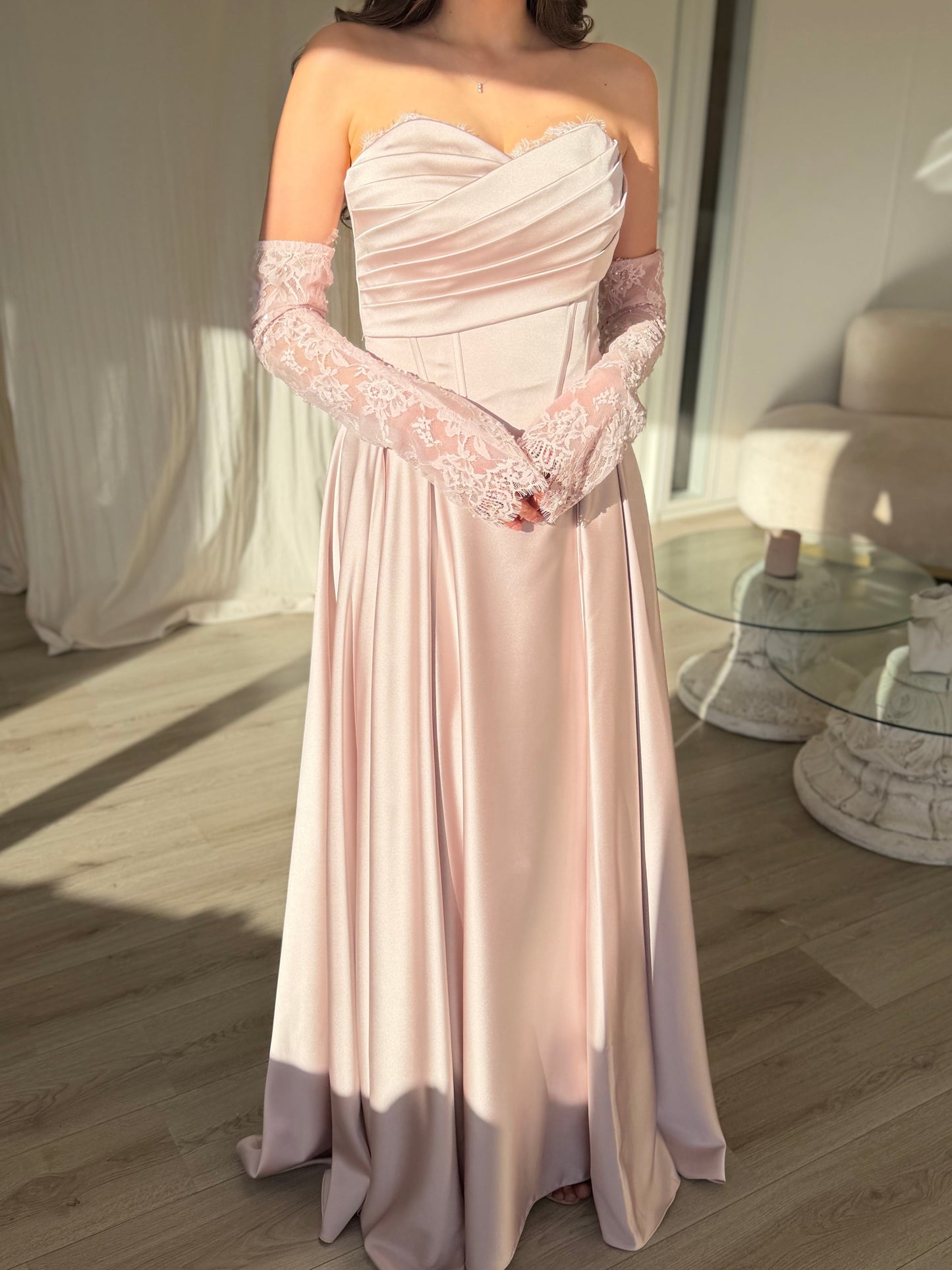 The Simona dress soft pink