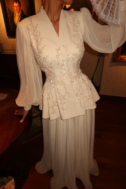 The Maxime suit ivory