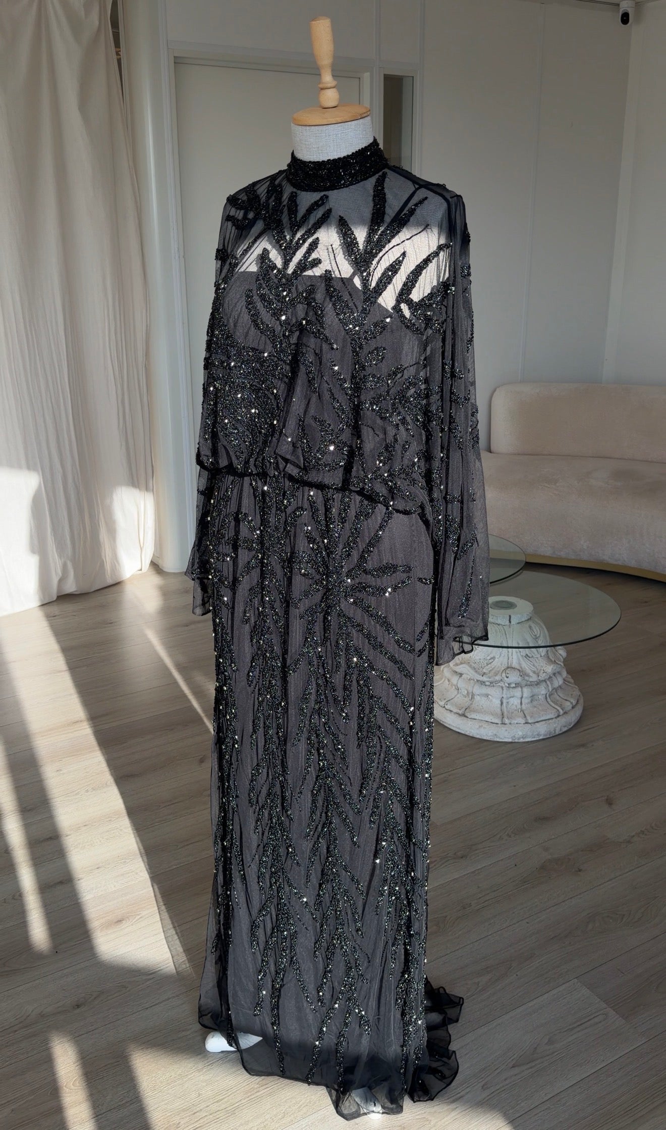 The Hamda dress black