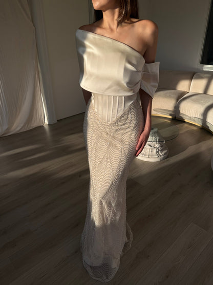 The Desna dress soft beige
