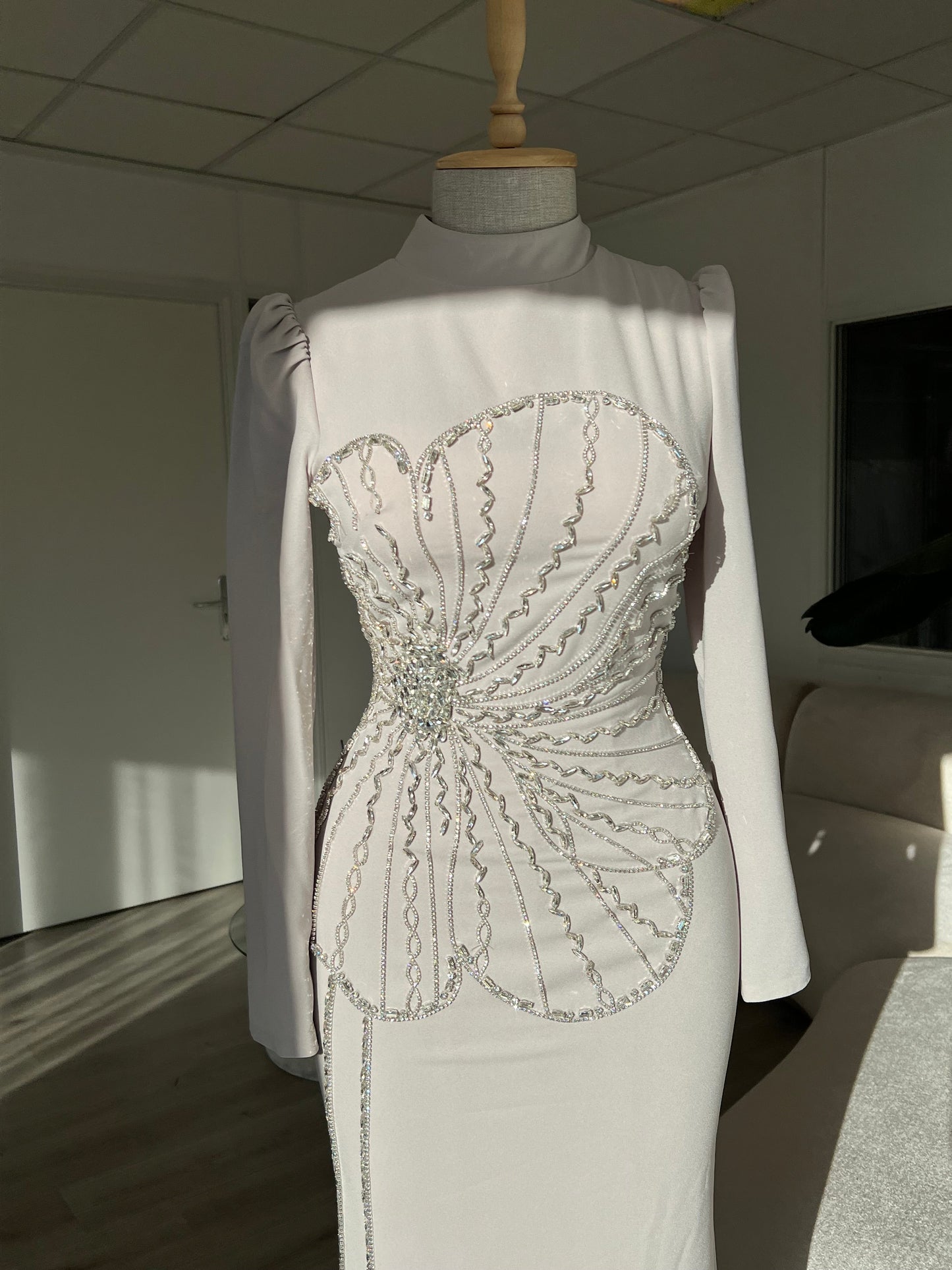 The Nursema dress beige