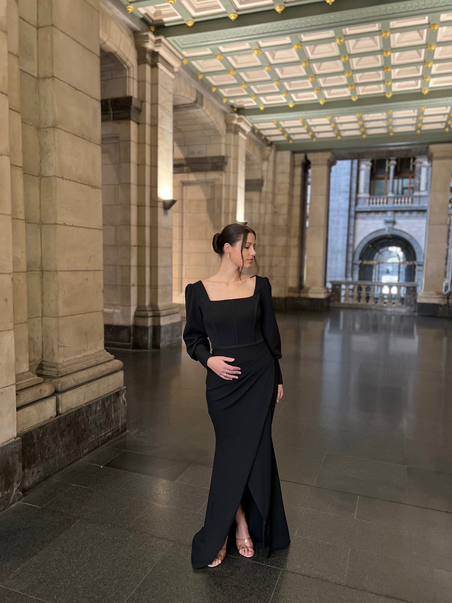 The Inaya dress black